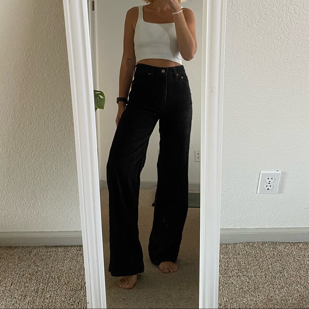 Levi’s Ribcage Wide Leg Black Corduroy Pants